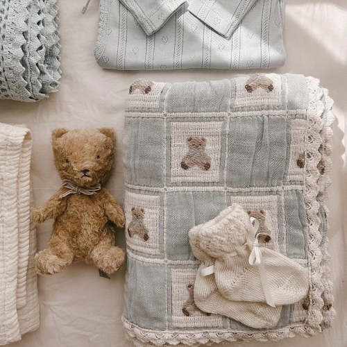 Blankets & Pillows – Bebe Organic
