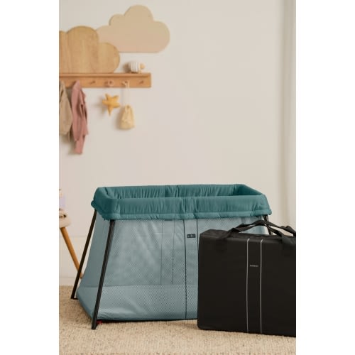 BabyBjörn Travel Crib Light