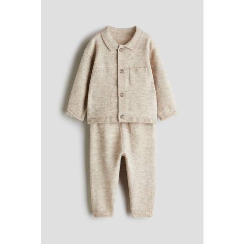 2-PIECE CARDIGAN AND PANTS SET