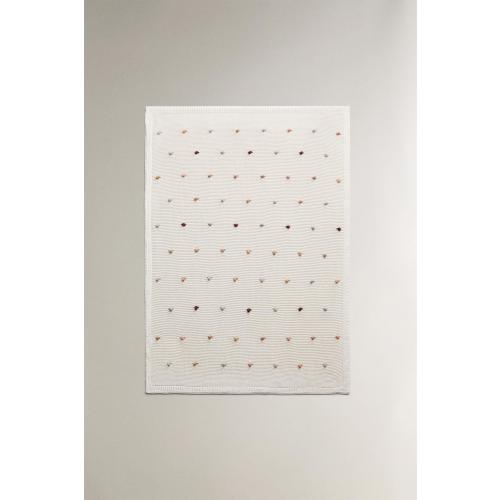 CHILDREN’S KNIT BLANKET