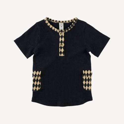 short sleeve cargo pocket tee | black | organic cotton single rib
