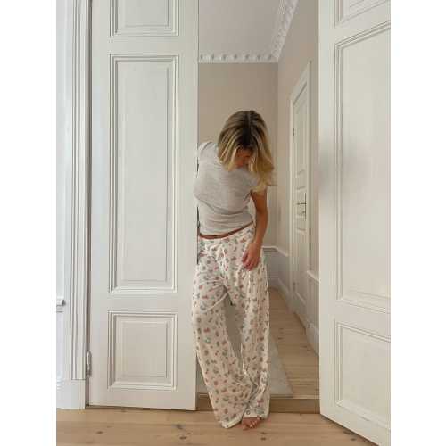 Go Slow Pants Summer Berries - Summer Berries | Djerf Avenue