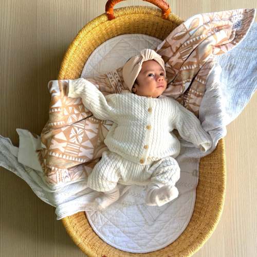 Pasifika | Beige | Soft Minky Baby Blanket – Polybubs