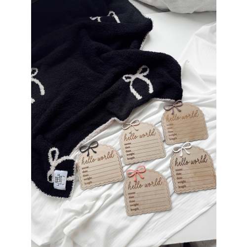 Hello World Bow | Baby Announcement