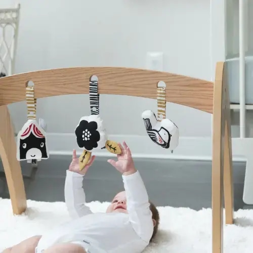 Wee Gallery Stroller Toy - Flower – UrbanBaby shop