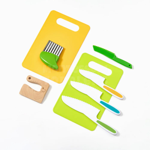 Toddlers Chef Set – Encourage your kids to have fun in the kitchen