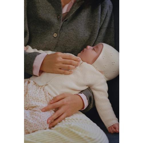 FLORAL TEXTURED JOGGING PANTS - Ecru | ZARA United States