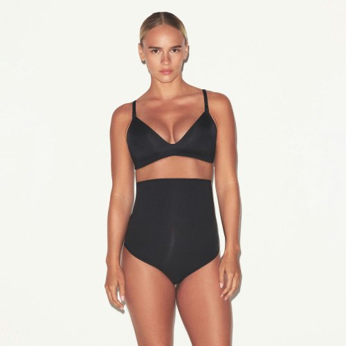 WIRELESS FORM MATERNITY NURSING BRA | ONYX | SKIMS
