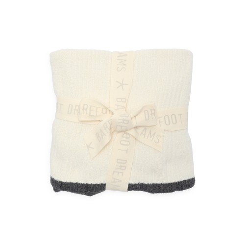 Scalloped Stroller Blanket