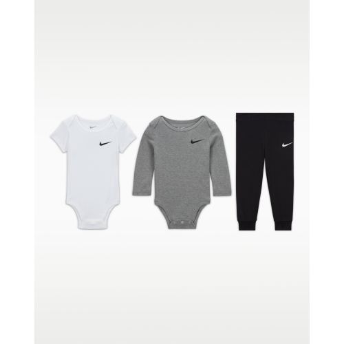Nike Baby Essentials Baby 3-Piece Pants Set. Nike.com