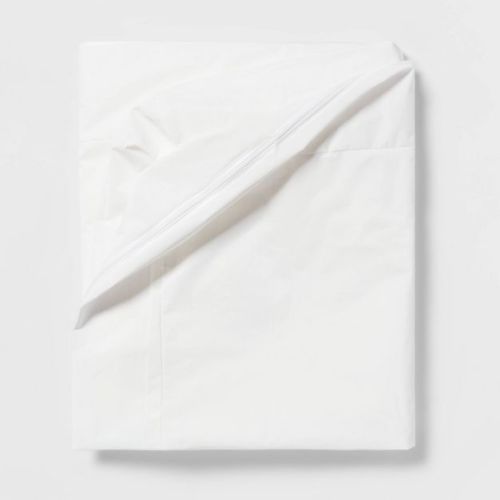Queen Waterproof Zippered Mattress Protector - Room Essentials™: Hypoallergenic, Fits Up to 12" Depth