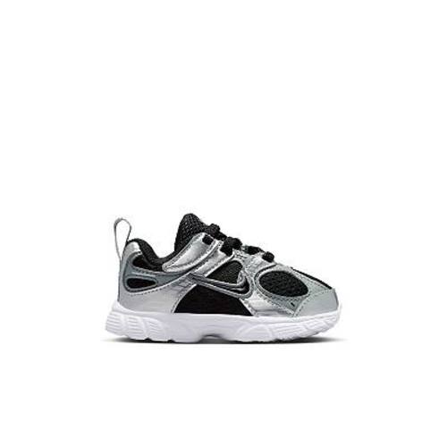Nike V5 Runner Toddler Slip-On Running Shoes