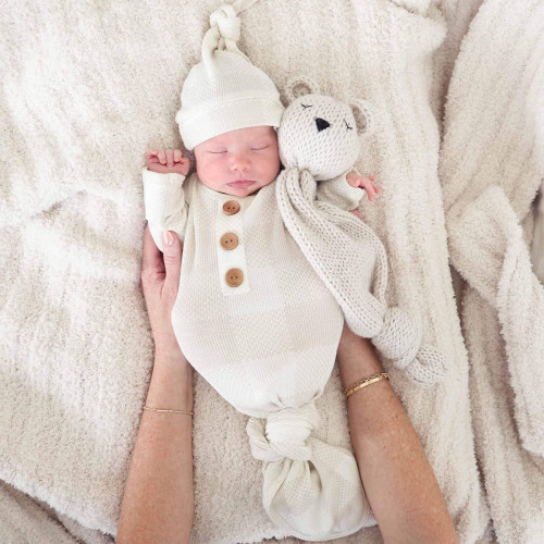 Caden Lane Bamboo Waffle Newborn Baby Knot Gown & Hat Set - Big Check Sand, Newborn