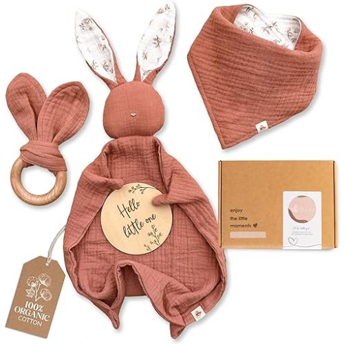Mikito Organic Cotton Newborn Gifts Box, Unisex Loveys & Accessories incl. Muslin Baby Comforter + Baby Bandana Bib + Wooden Teether + Birth Announcement Sign