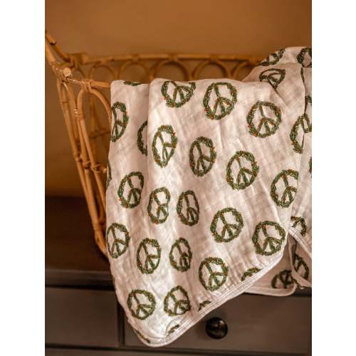 Handmade Extra Large Muslin Quilt: Peace Sign Cotton Throw (66x49)