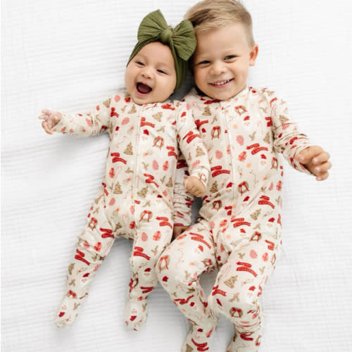 Mistletoe Zipper Footies