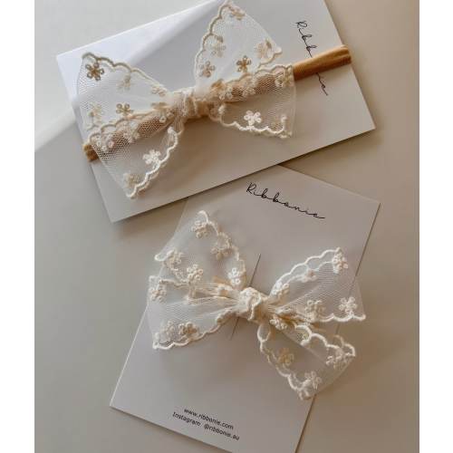 Christmas Hair Bow Ivory Flower Lace Bow Clip: Baby Girl Hair Accessory