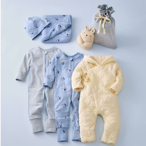 6-Piece HannaSoft™ Stretch Gift Set ($250 value)