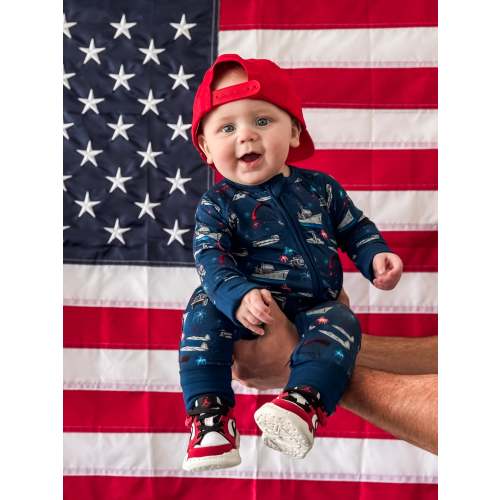 Built for Freedom Snoozer – Fletch