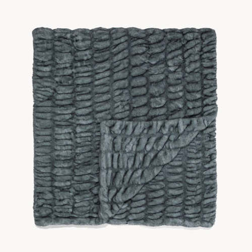 Glacier Blue Tip Dye – Lola Blankets