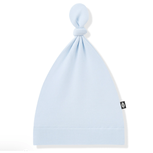 Knotted Cap in Breeze