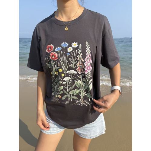 Vintage Wildflower Botanical Graphic Nursing T-Shirt – size m