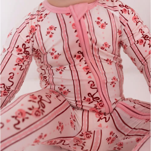 Vintage Love Zipper Romper in 0-3 months