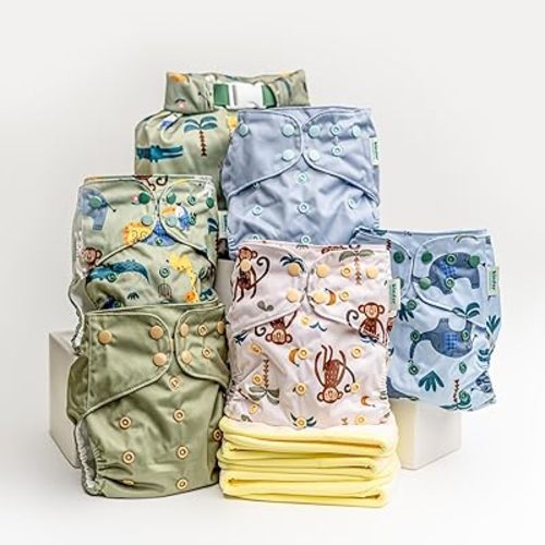 Kinder Cloth Diapers Set of 5 Reusable Baby Diapers Pocket Style Athletic Wicking Jersey, Bamboo Viscose Inserts, Wet Bag, Newborn to Potty Training 7-60lbs, One Size (Safari Friends)