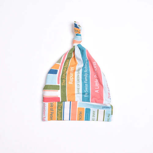 Abbey's House - Knot Hat - Books