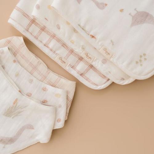 Charlie 3-pc. Farmhouse Goose Newborn Baby Burp Cloth Set - Crane Baby | Maisonette