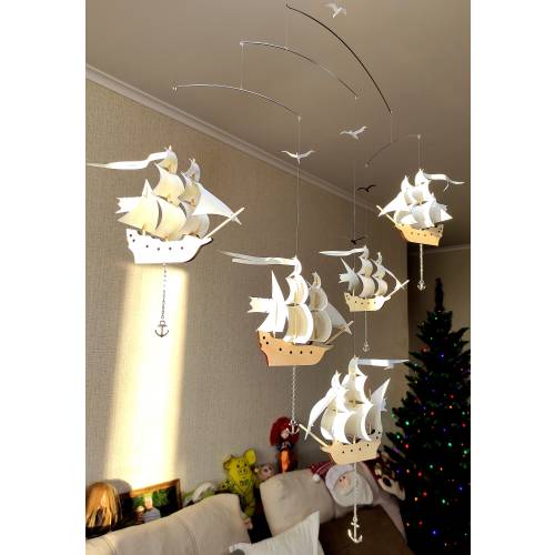 5 Wooden sailboats with silver and bronze anchors. A wonderful decoration for a child's room. Baby mobile.
