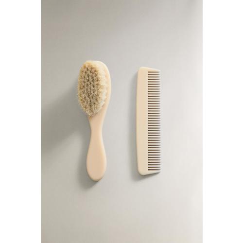 BABY BRUSH AND COMB SET