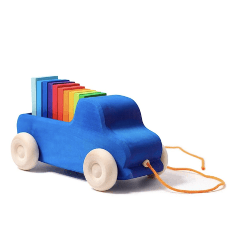 Pull along truck