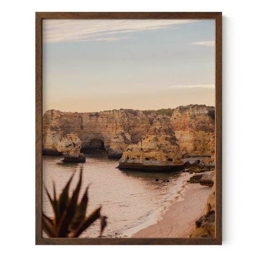 Haus and Hues Oak Wood Single Picture Frame with Plexiglass Cover