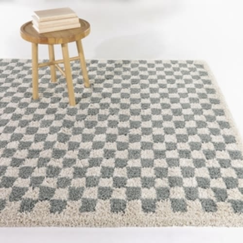 Balta Covey Checkered Shag 4' 4" x 6' Area Rug