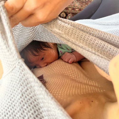 The Cocoon: Stylish & Breathable Nursing Cover - We Are Amma