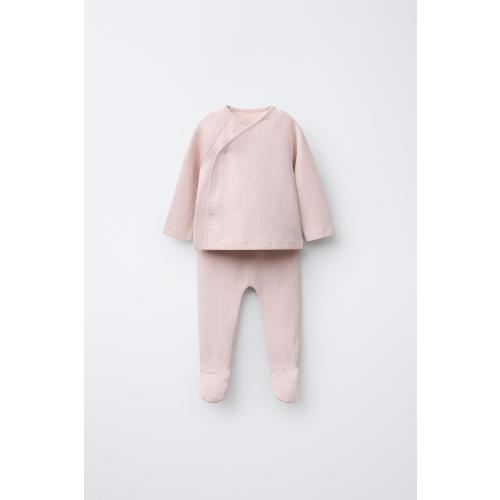 TEXTURED T-SHIRT AND LEGGINGS SET - Pale pink | ZARA Canada