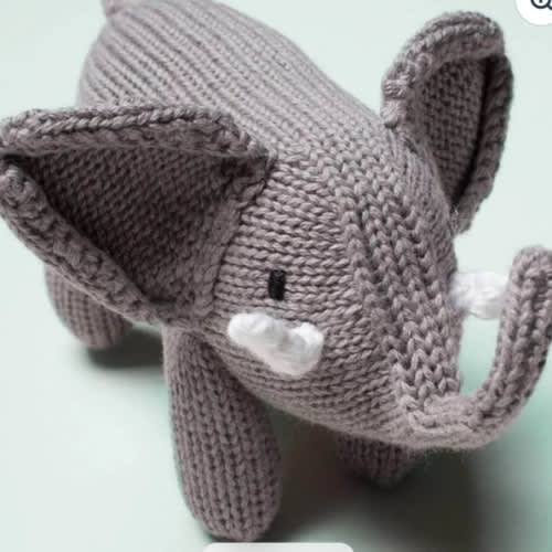 Find baby elephant toy rattle in organic cotton | Estella
