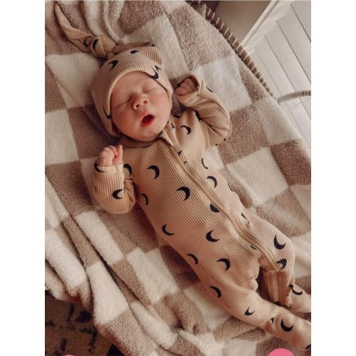Organic Waffle 2-Way Zip Footie, Tan/Black Moon