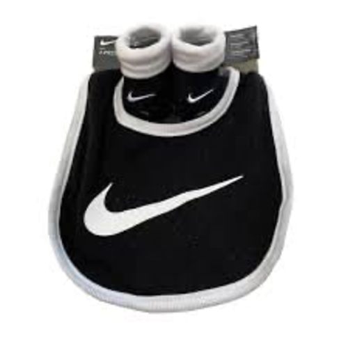 Nike 2 piece bib/booties 0-6 month, Newborn, Black