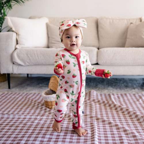 Larkspur Baby | Romper Pajamas | Convertible Footed Romper in Strawberry Fields