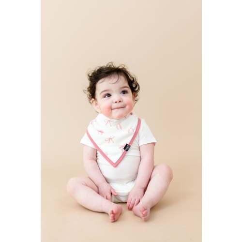 Bib in Bow