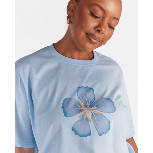 Essentials Tee | Daydream