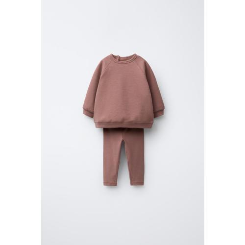 SWEATSHIRT AND PLAIN LEGGINGS SET - Dark pink | ZARA United States