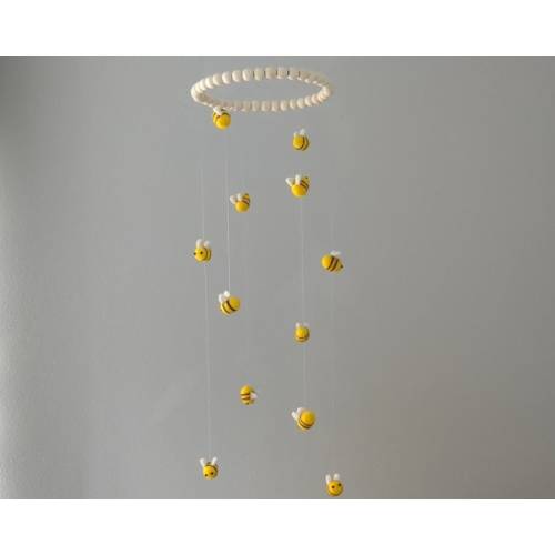 Felt Bees Mobile - Bear Themed Nursery Hanging - Baby Mobile with Flying Bees - Yellow Nursery Decor - Gender Neutral Bedroom Decoration