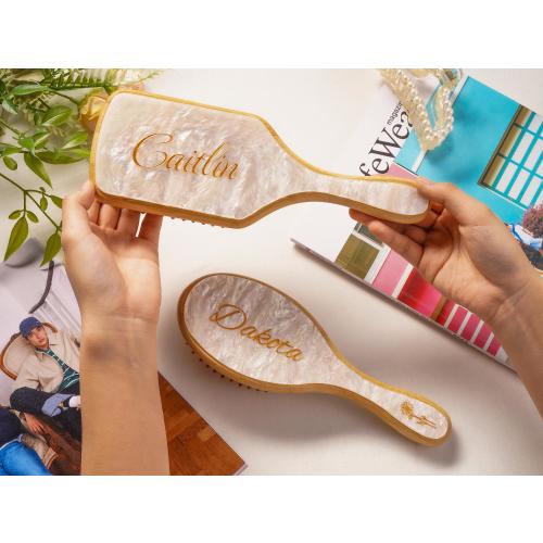 Custom Name Comb,Personalized Engraved Hair Brush,Bridesmaid Gift,Comb with Birth Flower,Square or Round Comb,Wedding Gift,Gift for Her