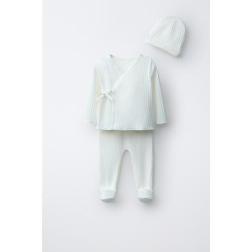 NEWBORN SET AND POUCH - Oyster-white | ZARA United States