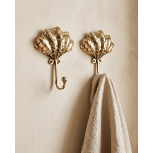 Brass Shell Wall Hook Coastal Decor, Beach House Accent Nautical Brass Hook for Keys  Towels Ocean decor Gift for new home