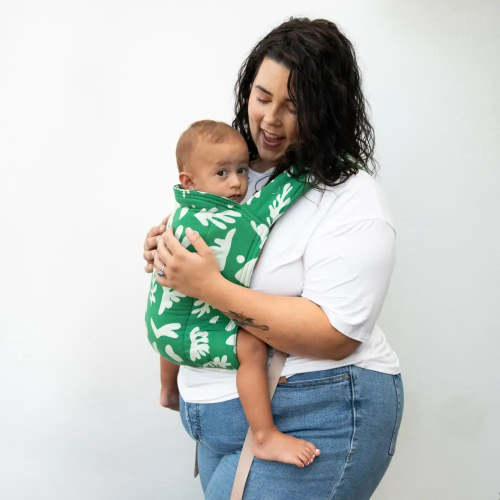 Zest - Lark Baby Carrier | size small