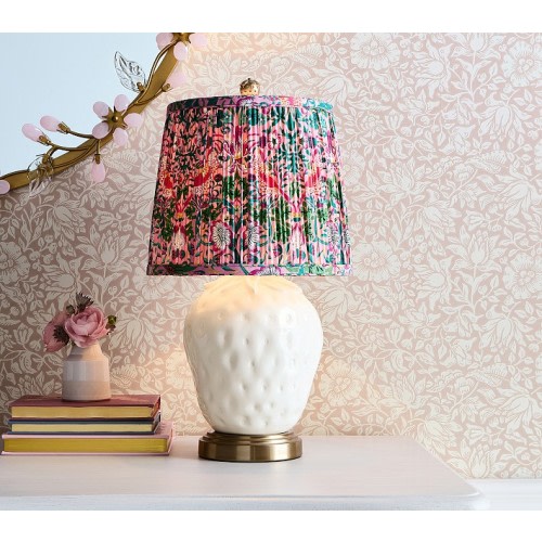 Morris & Co. Strawberry Table Lamp (18")